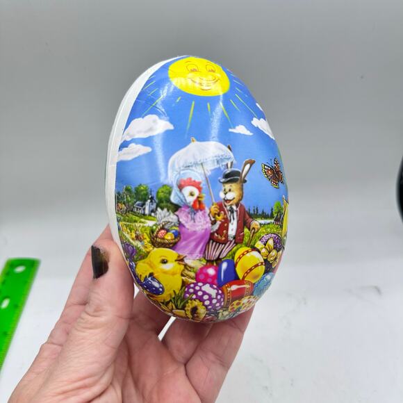 Vintage Paper Easter Egg Containers Bunny and Hen Spring Design - Picture 5 of 6